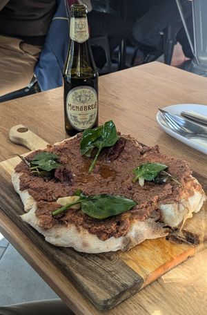 Pinsa Tapenade at Vegazzi Specialty Pizzeria in Budapest