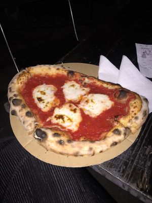 Vegan Pizza at Vegazzi Specialty Pizzeria in Budapest