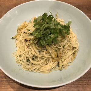 パクチーパスタ　coriander pasta at Gorey Cafe in Kyoto