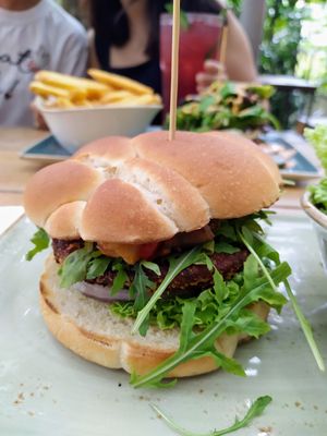 Kutscher vegan burger at Hans im Glück in Central Singapore