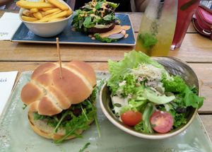 Kutscher vegan burger set at Hans im Glück in Central Singapore