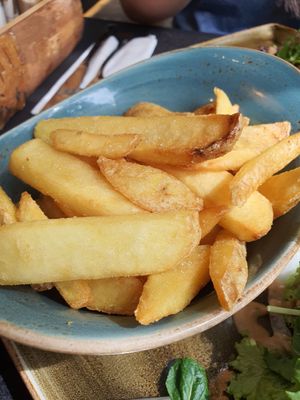 Thick cut fries ~ Circuit Breaker Period Phrase 2 at Hans im Glück in Central Singapore