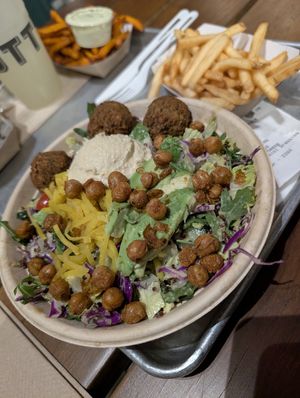 Falafel salad no cheese at Gott's Roadside in Napa