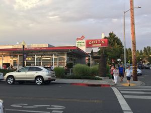Gott‘s by Oxbow Public Market at Gott's Roadside in Napa