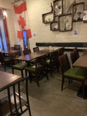 Interior around the entryway at Slices in Osaka