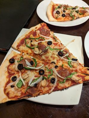 Deluxe at Slices in Osaka