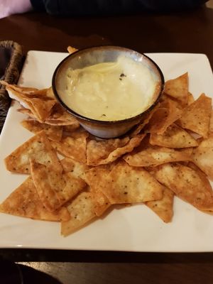 Vegan Chips & Dip at Slices in Osaka
