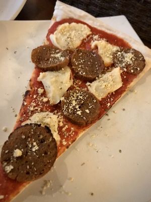 ‘Pepperoni’ pizza slice at Slices in Osaka