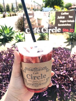 Raspberry iced tea at Cafe Circle in Riverside