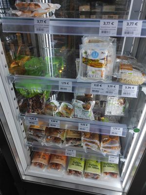 Fridge at Suribachi in Porto