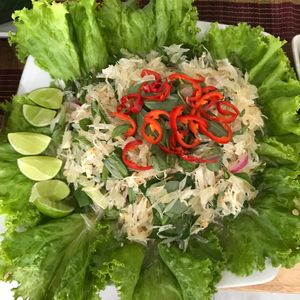 Grapefruit salad at Mahob Buos - Siem Reap in Siem Reap
