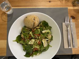 Self made salad at Cocome in Sevilla