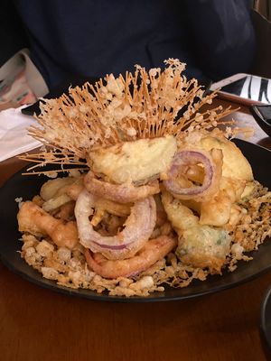 tempurá de legumes  at Sushimar Vegano in Sao Paulo