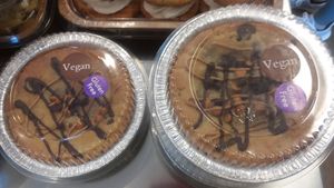 Vegan gluten-free naughty pies (chocolate peanut butter) at Angelic Desserts in Naples