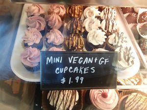 Mini vegan and gluten free cupcakes at Angelic Desserts in Naples