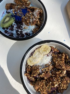 Acai and Blue Bowl at Wild & The Moon - Opéra in Paris