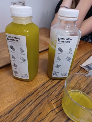 Yellow Miss Sunshine at Wild & The Moon - Opéra in Paris