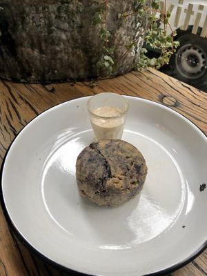 Blueberry scone with almond cream at Wild & The Moon - Opéra in Paris