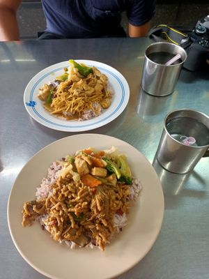 Rice with 2 toppings+ free tap water at Phranakorn Vegetarian Food in Bangkok