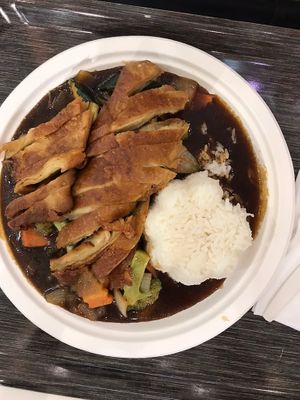 Peking seitan at Loving Hut - Spalena in Prague