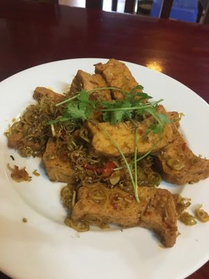 Chill fried tofu at Phap Hy in Nha Trang