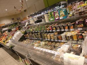 Fresh, organic, vegan products at denn's Biomarkt - Hasenheide in Berlin