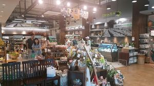 organic supermarket at Lemon Farm - Thonglor in Bangkok