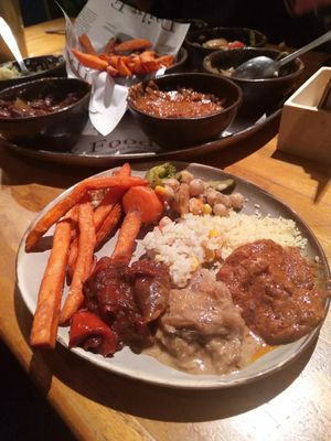 vegan sharing platter at Cafe Beguin in Brussels