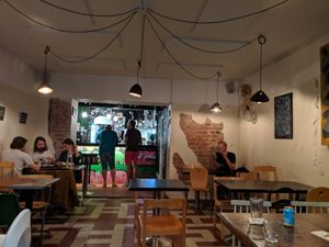 Divey atmosphere at Daddy Greens Pizzabar - Humalistonkatu in Helsinki