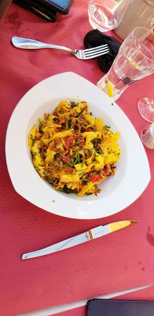 Curry pasta at Le Petit Chamois in Isola