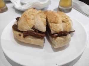 Prego em pao at Casanova in Porto