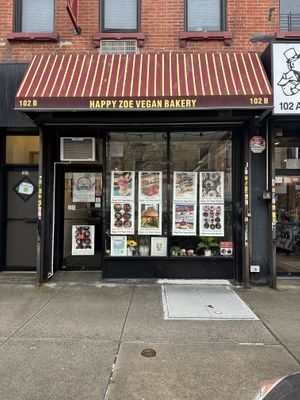 Definitely worth checking out #Veganuary at Happy Zoe Vegan Bakery in Brooklyn