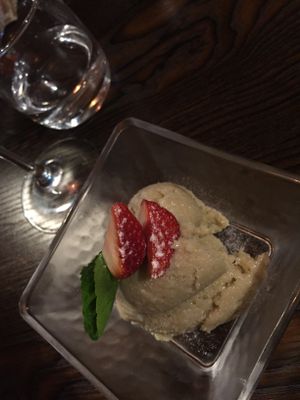 Vegan ice cream at Pettirosso in Kyoto