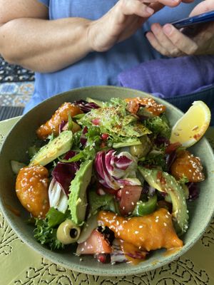 Salad with vegan shrimps at Comptoir V in North West London