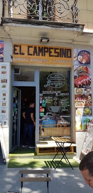 Front at El Campesino Burger in Madrid