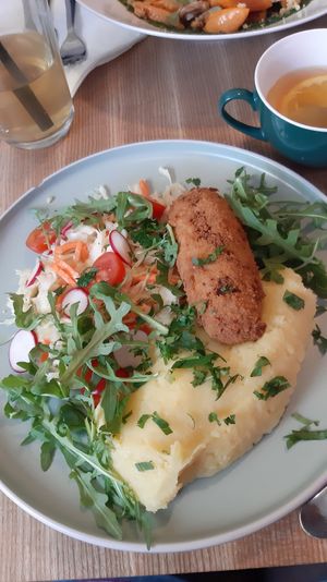 "dewolaj" / "de volaille" at Kuchnia PoWolność in Poznan