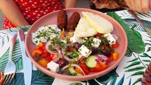 talerz grecki / greek plate at Kuchnia PoWolność in Poznan