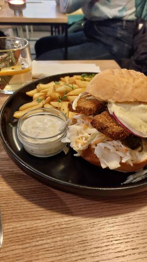 "fish" burger at Kuchnia PoWolność in Poznan