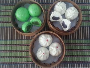 Bakpao Mini at Mie Panjang Umur in Malang