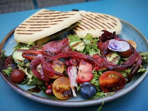 Panini pesto mozza tomat at Plant B in Antwerpen