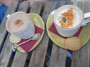 Spicy hazelnut latte and hot chocolate at Plant B in Antwerpen