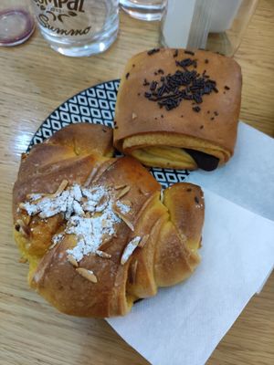 Recheios de creme e chocolate at Padoca Vegan - Fábrica in Vila Nova De Gaia