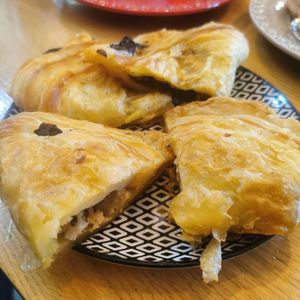 Folhados at Padoca Vegan - Fábrica in Vila Nova De Gaia