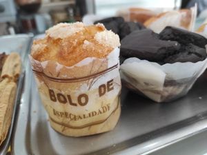 Bolo d'arroz at Padoca Vegan - Fábrica in Vila Nova De Gaia