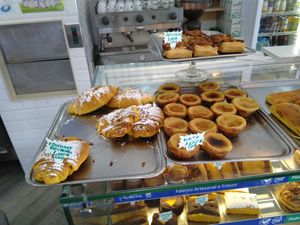 Pasteis de nata and croissant at Padoca Vegan - Fábrica in Vila Nova De Gaia