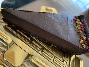 Chocolate pie at YayaRaw in Izmir