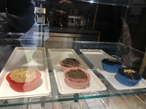 Muffins at Ruudo Coffee & Bakery in Izmir