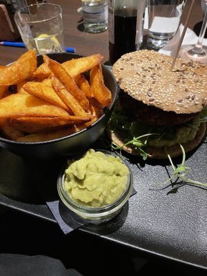 Avocado burger and wedges  at Circus Maximus in Koblenz