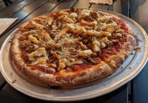 Animal Lover's Pizza at Herbivores in Kailua Kona