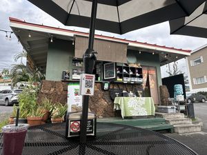 Fair seating outsidee  at Herbivores in Kailua Kona